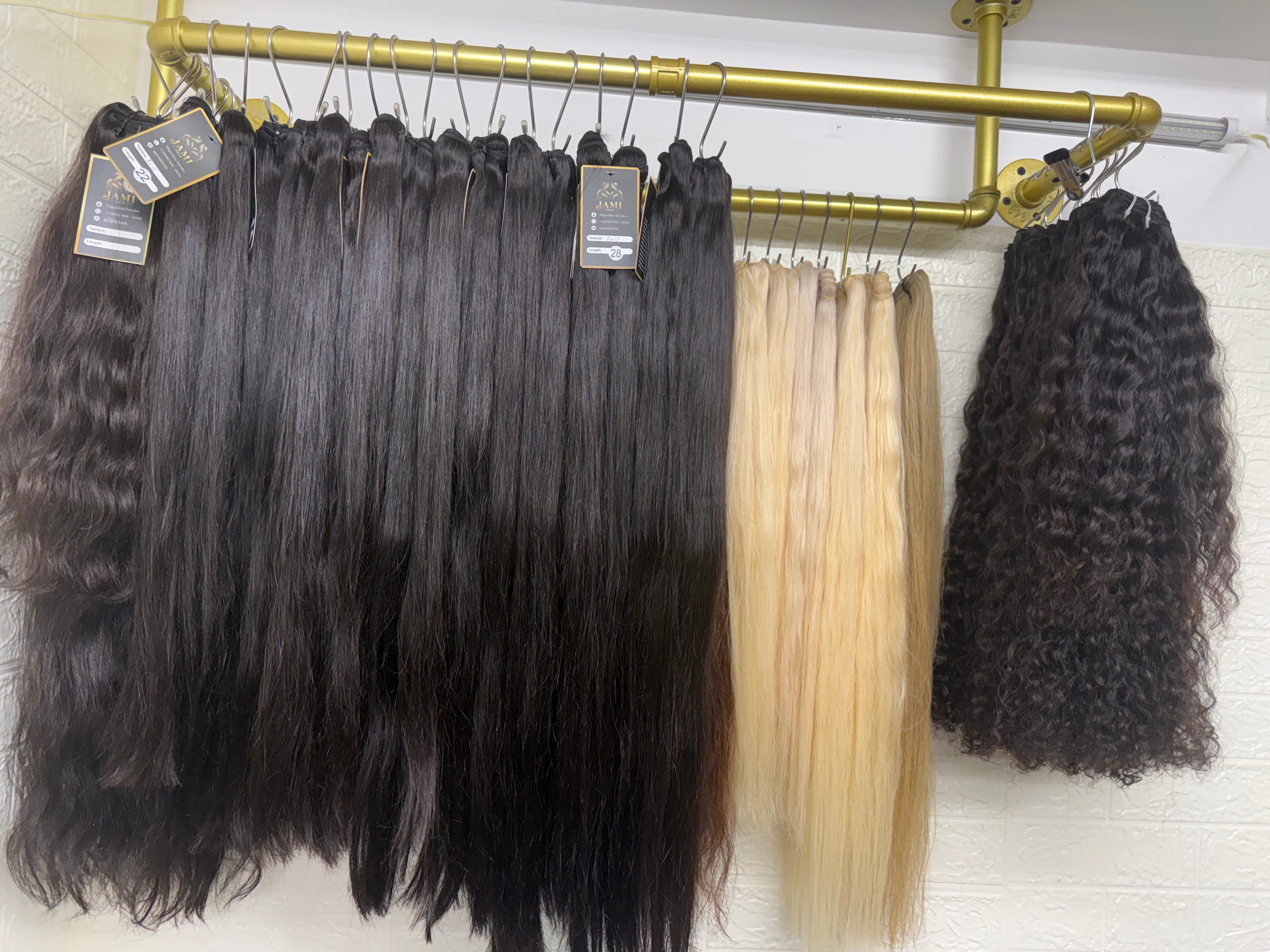 Straight bundles