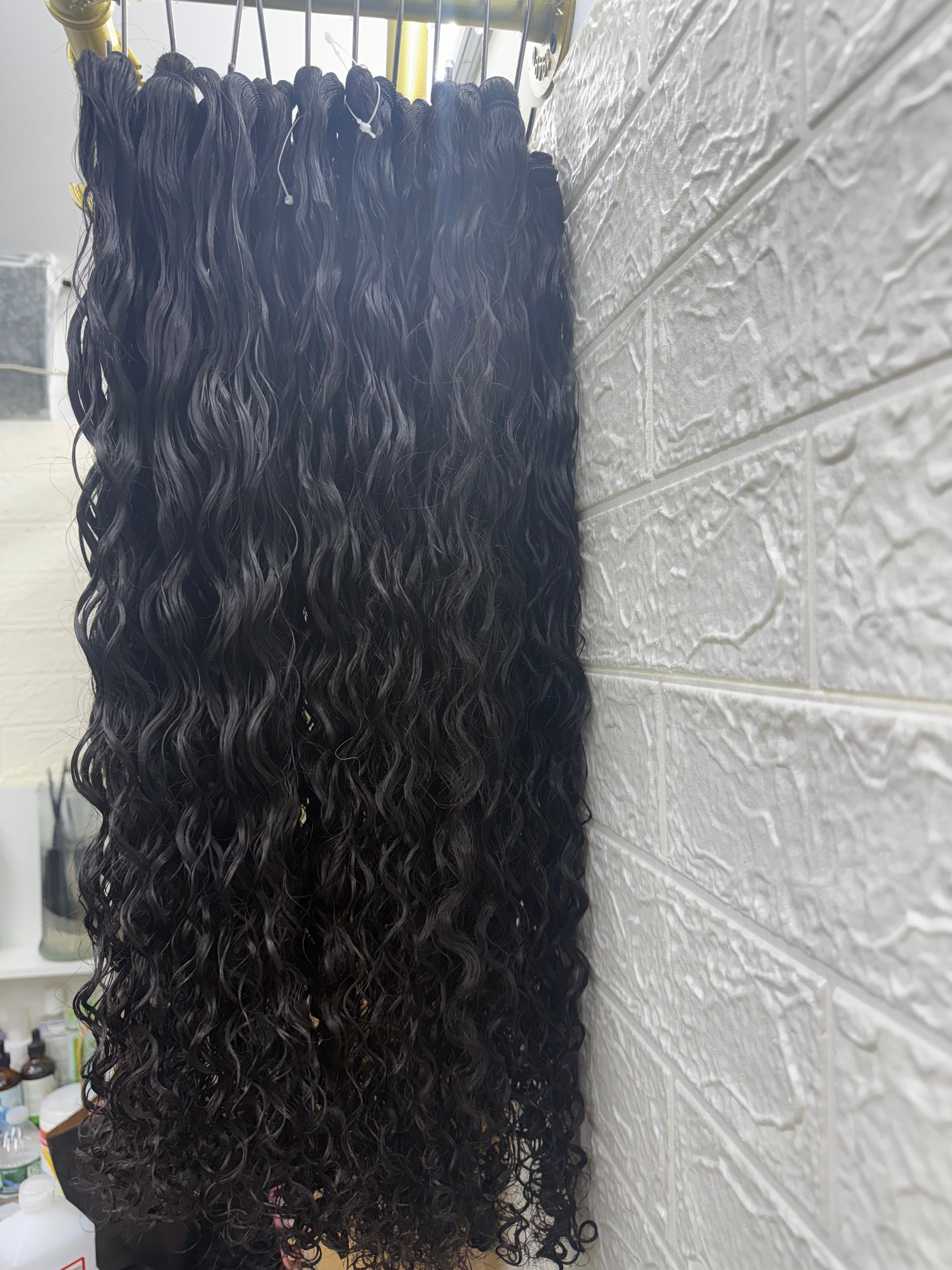 Curly bundles