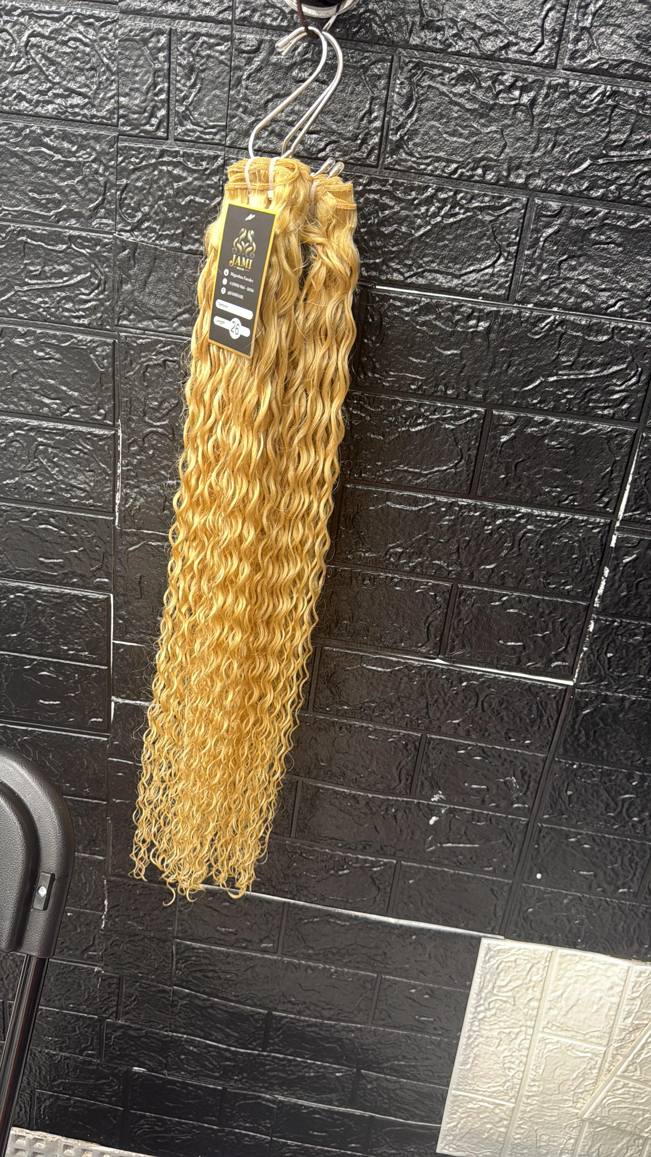 blonde bundles